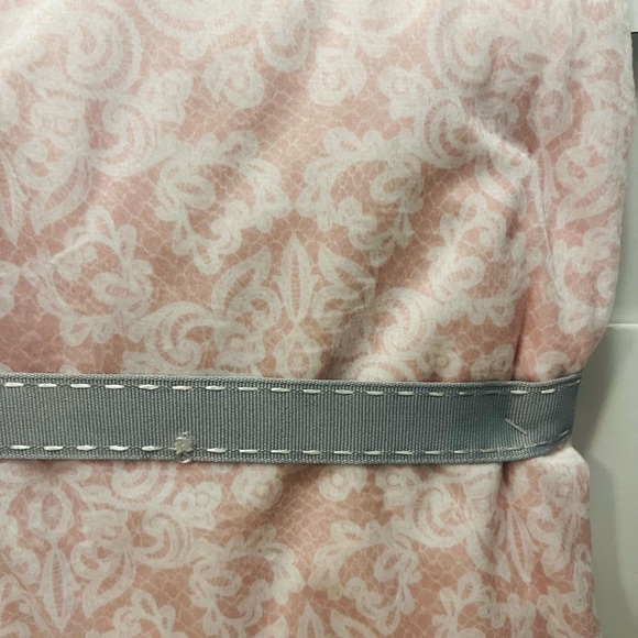 Shabby Chic Lace Stripe Baby Nursery Blanket Pink & White Medallion Pattern - Picture 9 of 12